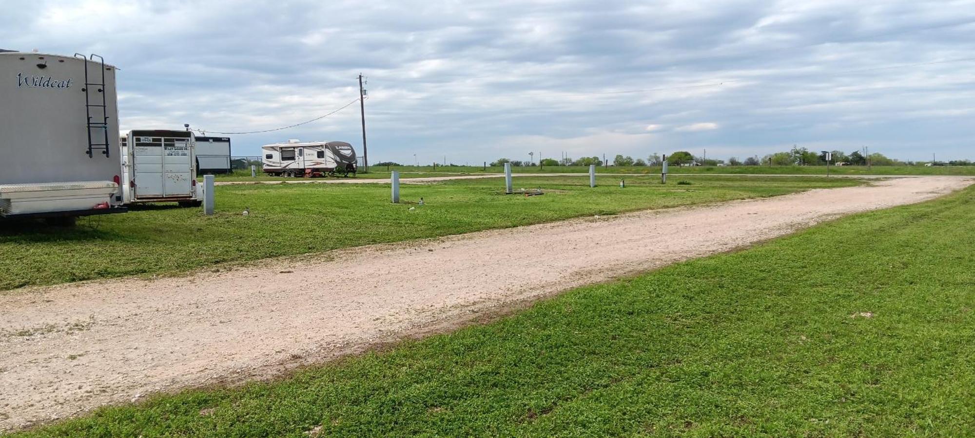 Southern Inns And Suites Now Offering Rv Spaces For Rent Yorktown Экстерьер фото